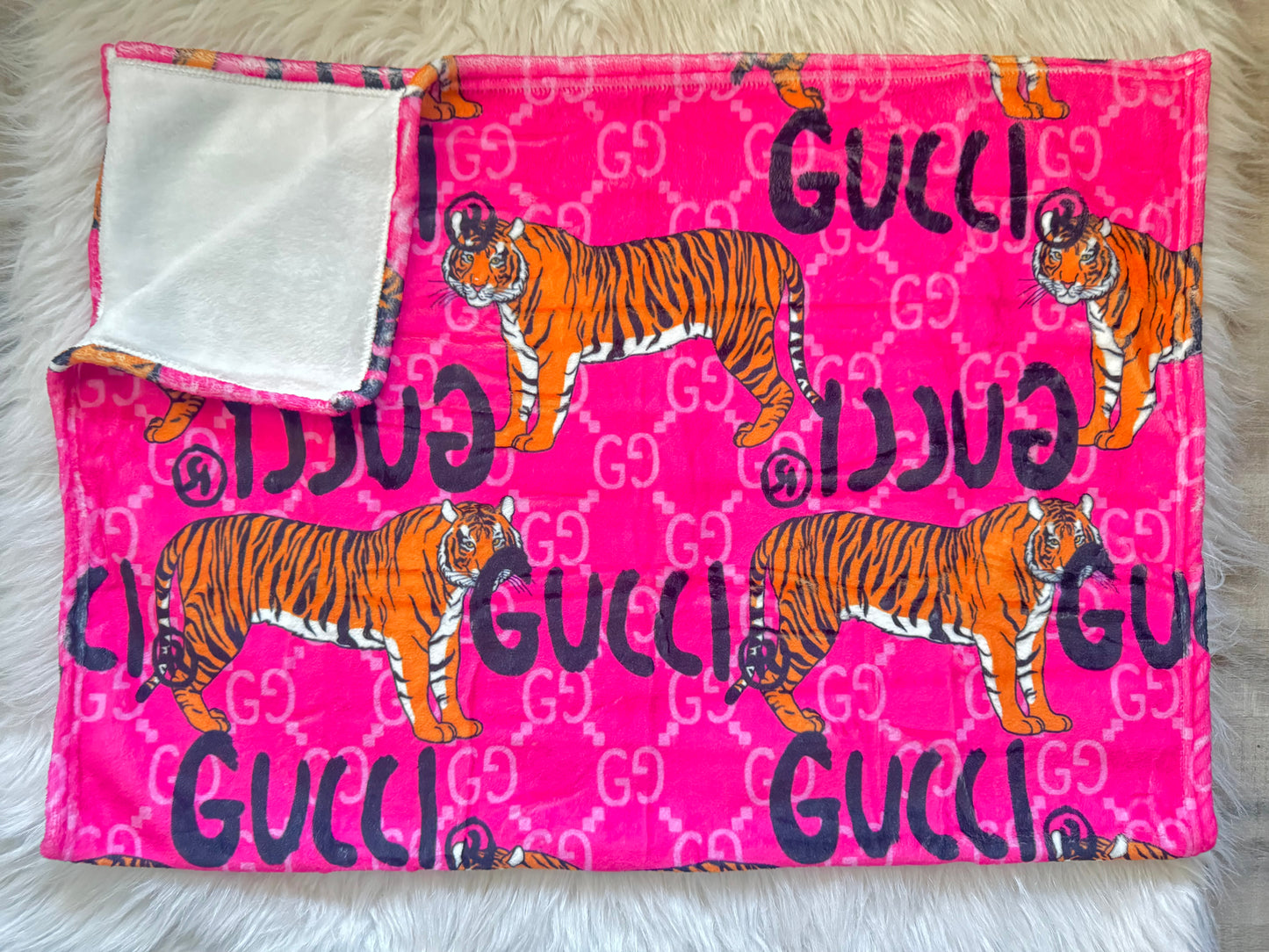 GG Tiger Blanket